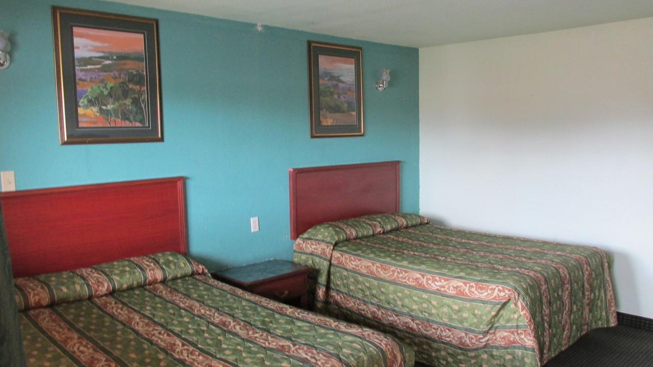 Sportsman'S Motel Eagle Lake Exterior photo